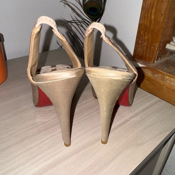 Christian Louboutin Bow Pumps